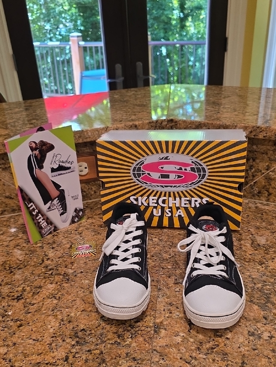 Skechers Shoes - Skechers Roadies True Roots Sneakers - SZ 9